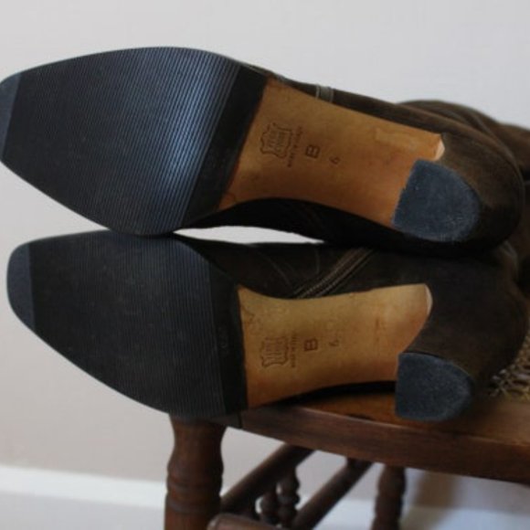 1970s GIVENCHY suede boho boots, brown suede leather hippie boots 6 US - Picture 10 of 10